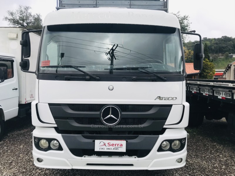 atego 2430 6x2 2014 garibaldi