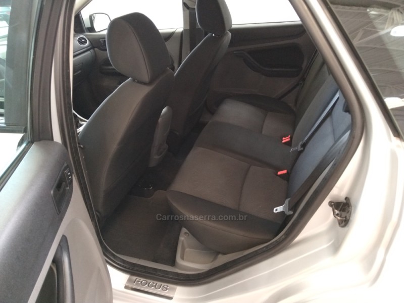 FOCUS 1.6 GLX 8V FLEX 4P MANUAL - 2013 - BENTO GONçALVES