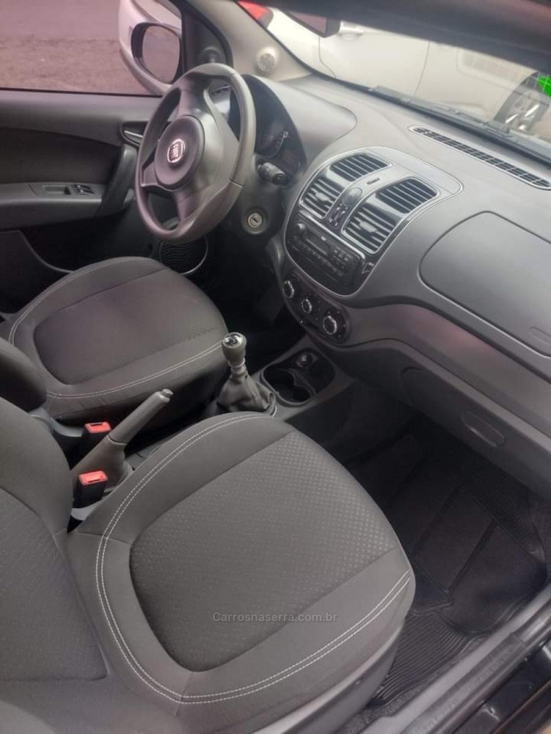 SIENA 1.4 MPI ATTRACTIVE 8V FLEX 4P MANUAL - 2015 - PAROBé