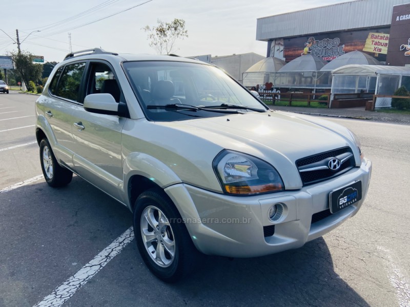 TUCSON 2.0 MPFI GLS 16V 143CV 2WD FLEX 4P AUTOMÁTICO - 2013 - BENTO GONçALVES
