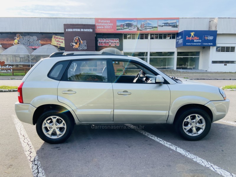 TUCSON 2.0 MPFI GLS 16V 143CV 2WD FLEX 4P AUTOMÁTICO - 2013 - BENTO GONçALVES