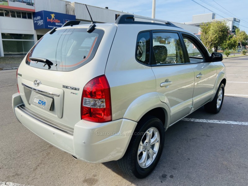 TUCSON 2.0 MPFI GLS 16V 143CV 2WD FLEX 4P AUTOMÁTICO - 2013 - BENTO GONçALVES