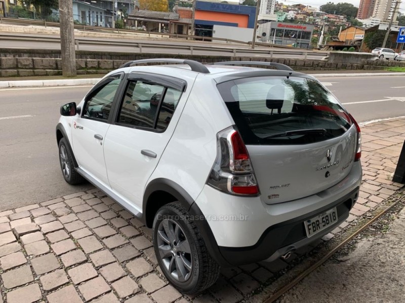 SANDERO 1.6 STEPWAY RIP CURL 8V FLEX 4P MANUAL - 2012 - CAXIAS DO SUL
