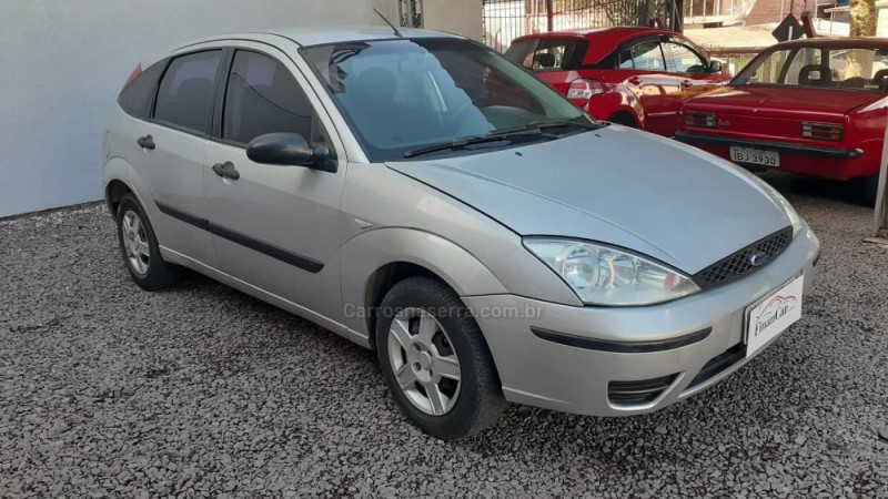 FOCUS 1.6 GL 8V FLEX 4P MANUAL