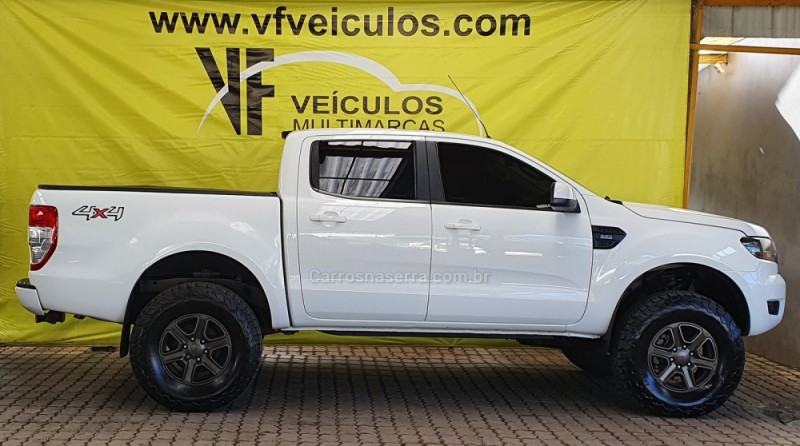 RANGER 2.2 XLS 4X4 CD 16V DIESEL 4P MANUAL - 2017 - CAXIAS DO SUL