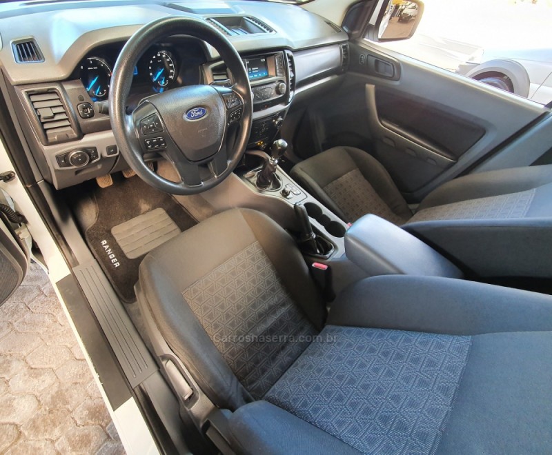 RANGER 2.2 XLS 4X4 CD 16V DIESEL 4P MANUAL - 2017 - CAXIAS DO SUL