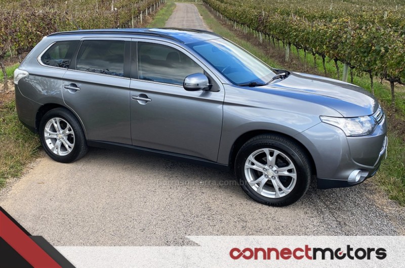 outlander 3.0 gt 4x4 v6 24v gasolina 4p automatico 2015 bento goncalves
