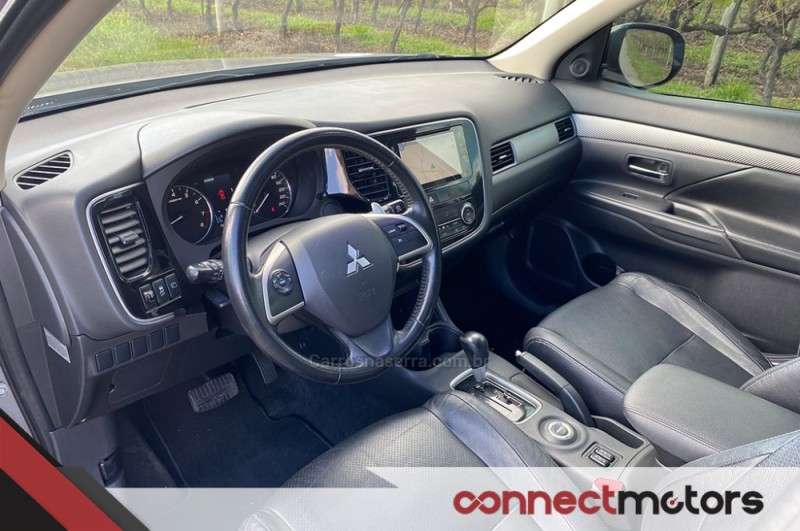 OUTLANDER 3.0 GT 4X4 V6 24V GASOLINA 4P AUTOMÁTICO - 2015 - BENTO GONçALVES