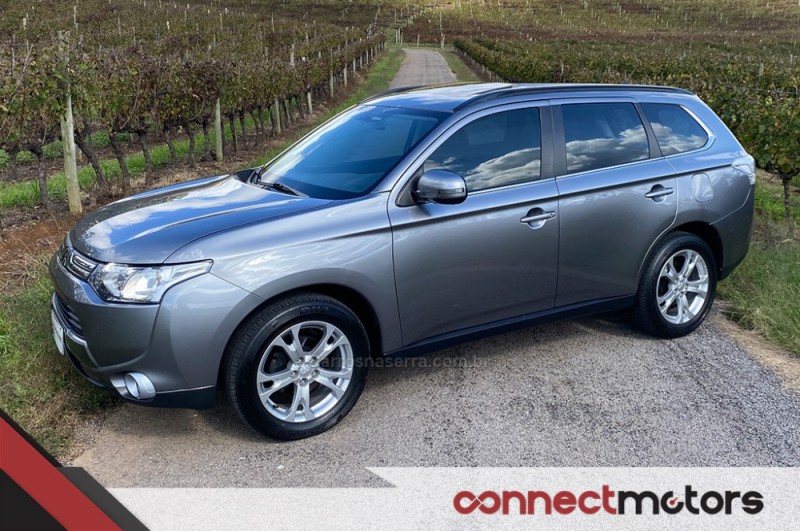 OUTLANDER 3.0 GT 4X4 V6 24V GASOLINA 4P AUTOMÁTICO - 2015 - BENTO GONçALVES