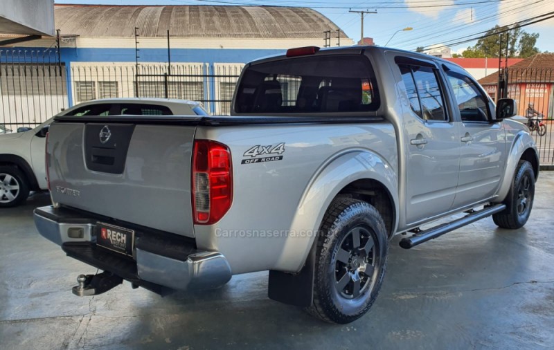 FRONTIER 2.5 S 4X4 CD TURBO ELETRONIC DIESEL 4P MANUAL - 2016 - CAXIAS DO SUL