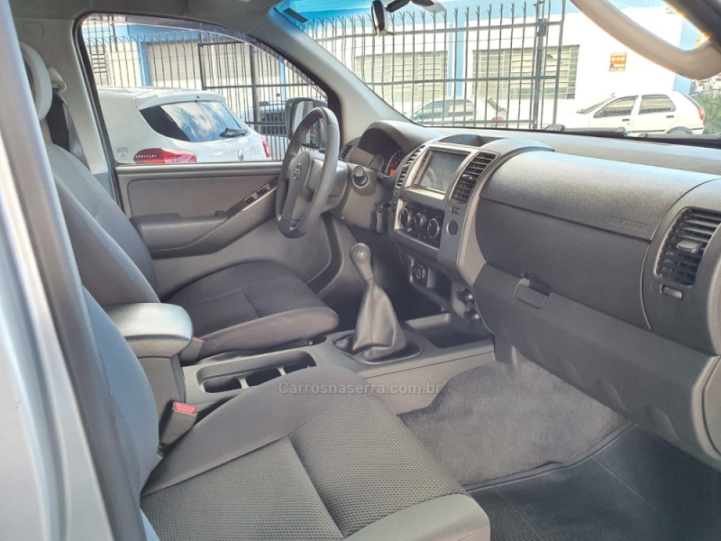 FRONTIER 2.5 S 4X4 CD TURBO ELETRONIC DIESEL 4P MANUAL - 2016 - CAXIAS DO SUL