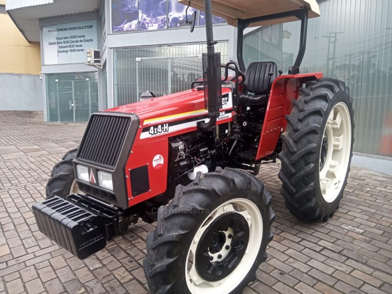TRATOR 1055 DT - 2016 - BENTO GONçALVES
