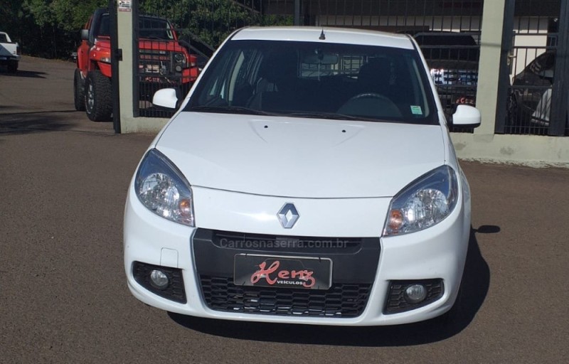 sandero 1.6 expression 16v flex 4p manual 2013 bom principio