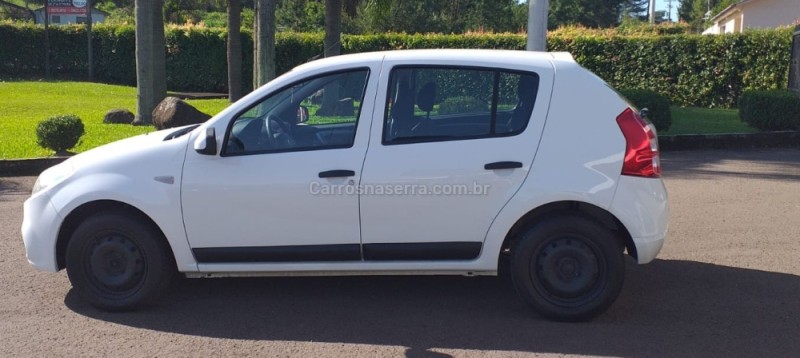SANDERO 1.6 EXPRESSION 16V FLEX 4P MANUAL - 2013 - BOM PRINCíPIO