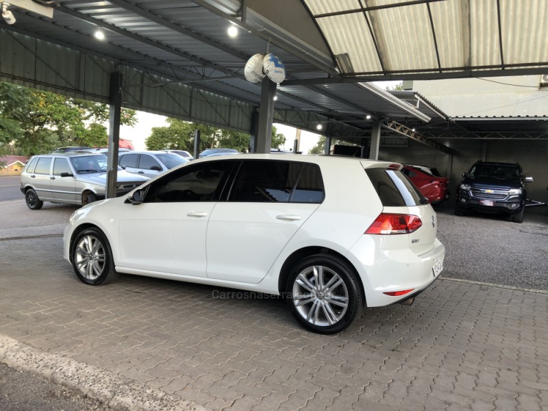 GOLF 1.0 TSI COMFORTLINE 12V TOTAL FLEX 4P MANUAL - 2017 - BOM PRINCíPIO