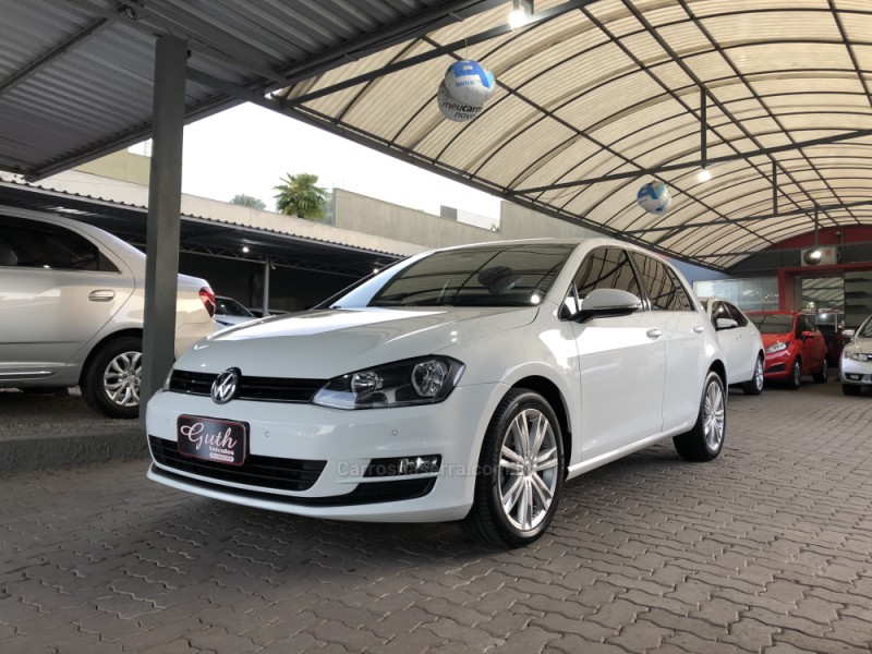 GOLF 1.0 TSI COMFORTLINE 12V TOTAL FLEX 4P MANUAL - 2017 - BOM PRINCíPIO