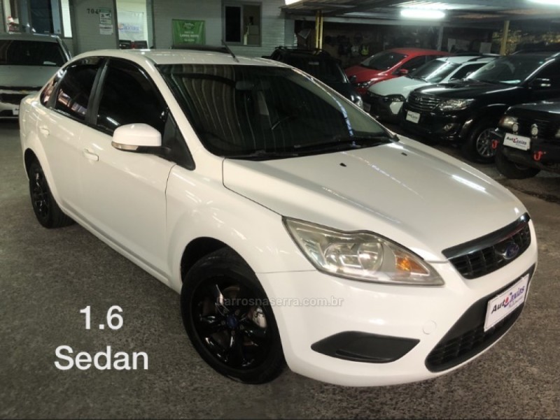 focus 1.6 gl sedan 8v flex 4p manual 2011 caxias do sul
