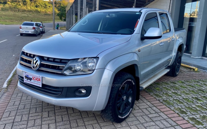 amarok 2.0 trendline 4x4 cd 16v turbo intercooler diesel 4p automatico 2013 caxias do sul