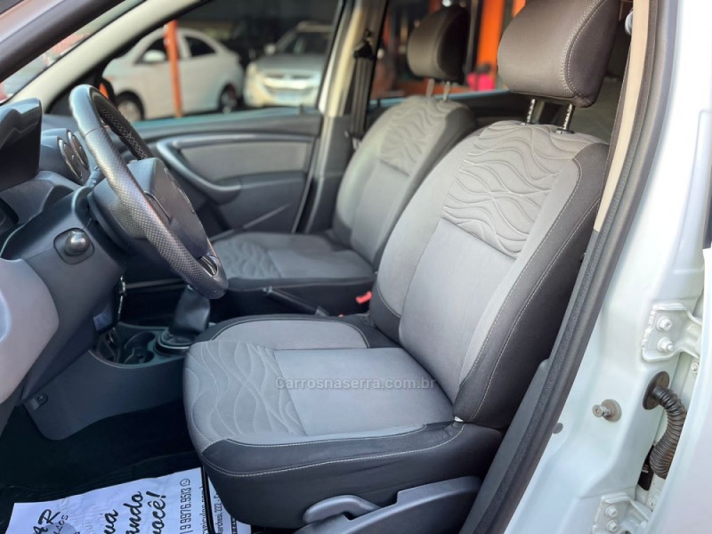 DUSTER 1.6 DYNAMIQUE 4X2 16V FLEX 4P MANUAL - 2014 - CANELA