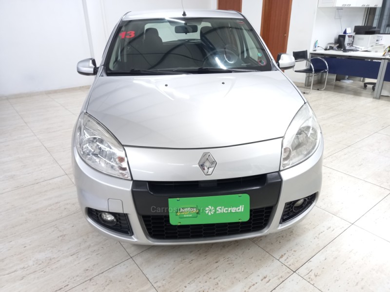 SANDERO 1.0 EXPRESSION 16V FLEX 4P MANUAL - 2013 - CAXIAS DO SUL