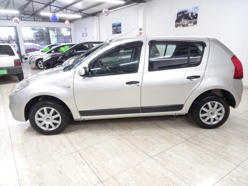 SANDERO 1.0 EXPRESSION 16V FLEX 4P MANUAL - 2013 - CAXIAS DO SUL