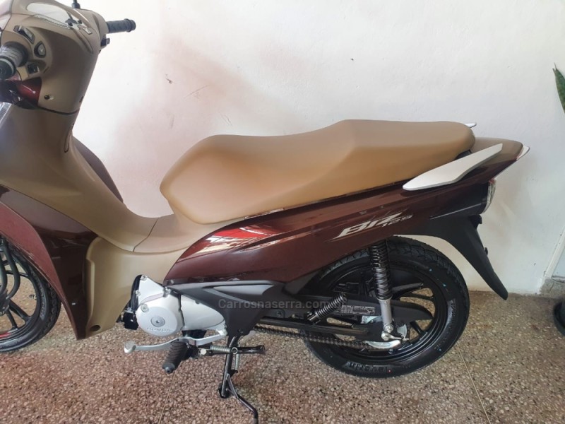 BIZ 125 EX - 2022 - CAMPO BOM