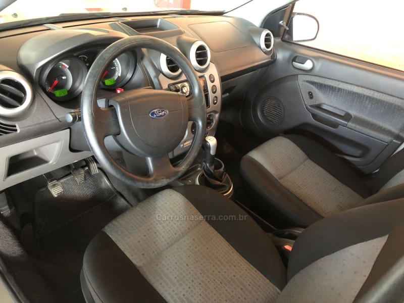 FIESTA 1.6 MPI CLASS 8V GASOLINA 4P MANUAL - 2013 - SAPIRANGA