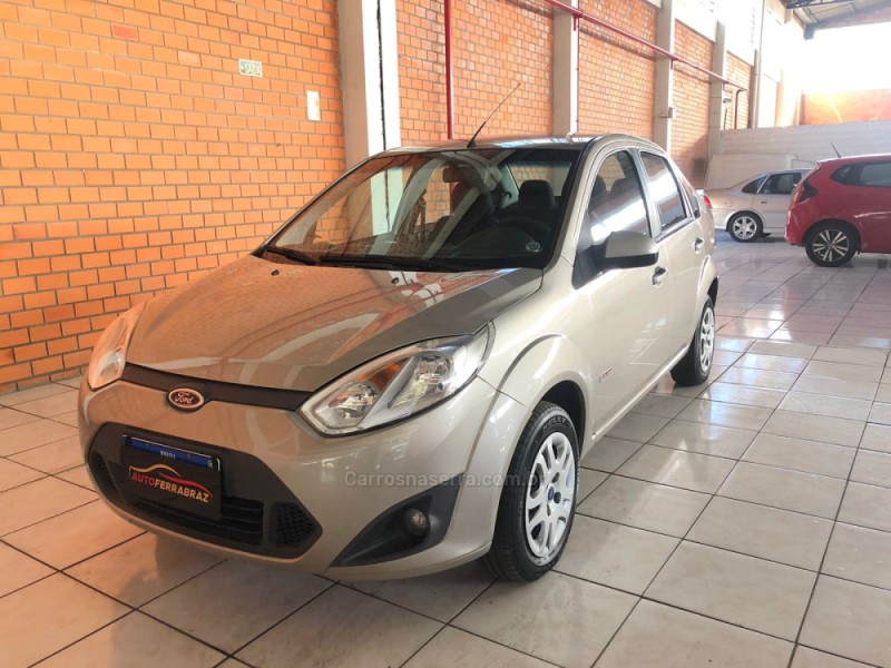 FIESTA 1.6 MPI CLASS 8V GASOLINA 4P MANUAL - 2013 - SAPIRANGA