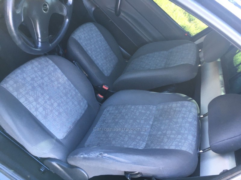 CORSA 1.6 MPFI STD CS PICK-UP 8V GASOLINA 2P MANUAL - 2003 - CAXIAS DO SUL