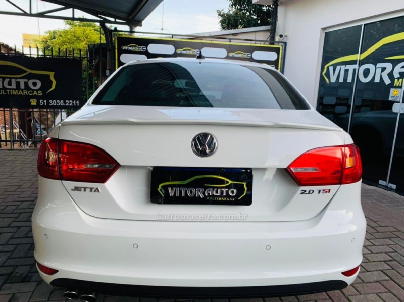 JETTA 2.0 TSI HIGHLINE 211CV GASOLINA 4P TIPTRONIC - 2014 - ESTâNCIA VELHA