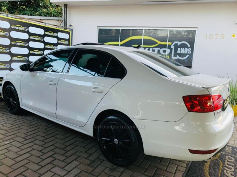 JETTA 2.0 TSI HIGHLINE 211CV GASOLINA 4P TIPTRONIC - 2014 - ESTâNCIA VELHA