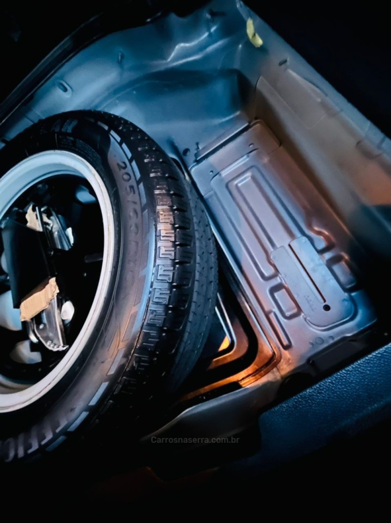 C 200 K 1.8 AVANTGARDE KOMPRESSOR GASOLINA 4P AUTOMÁTICO - 2010 - ESTâNCIA VELHA