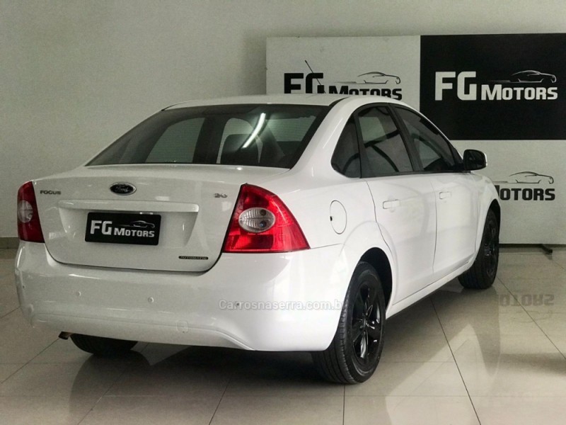 FOCUS 2.0 GLX SEDAN 16V GASOLINA 4P AUTOMÁTICO - 2011 - NOVO HAMBURGO