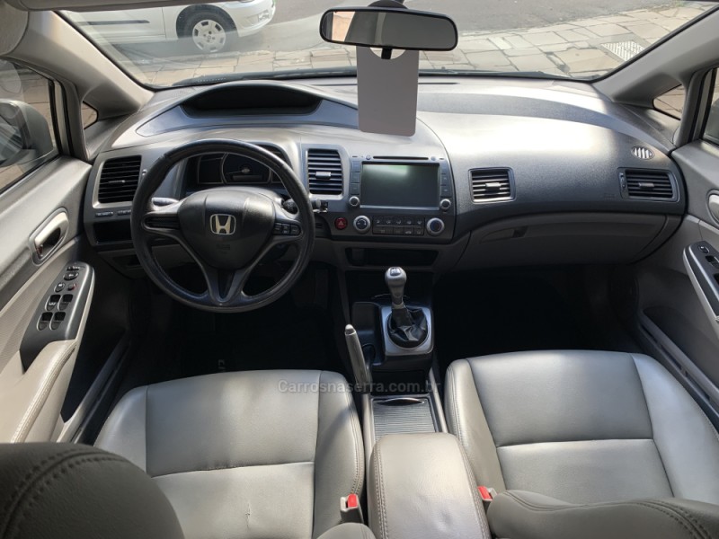 CIVIC 1.8 LXS 16V GASOLINA 4P MANUAL - 2009 - GARIBALDI