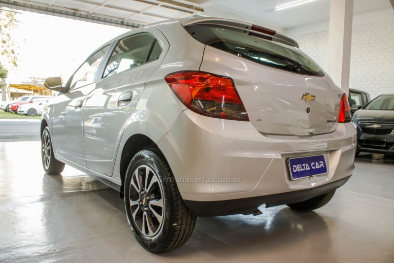 ONIX 1.4 MPFI LTZ 8V FLEX 4P MANUAL - 2015 - NOVO HAMBURGO