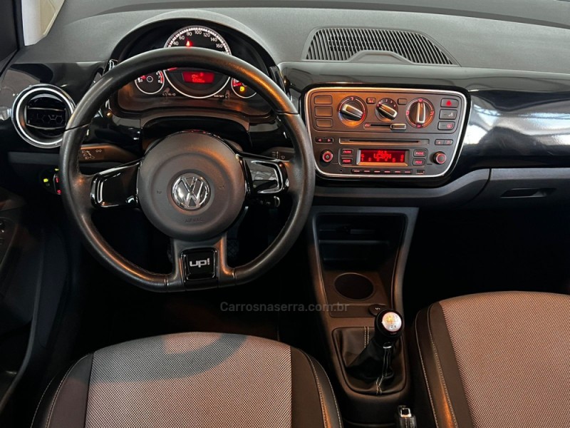 UP 1.0 TSI RBW 12V FLEX 4P MANUAL - 2017 - CAXIAS DO SUL