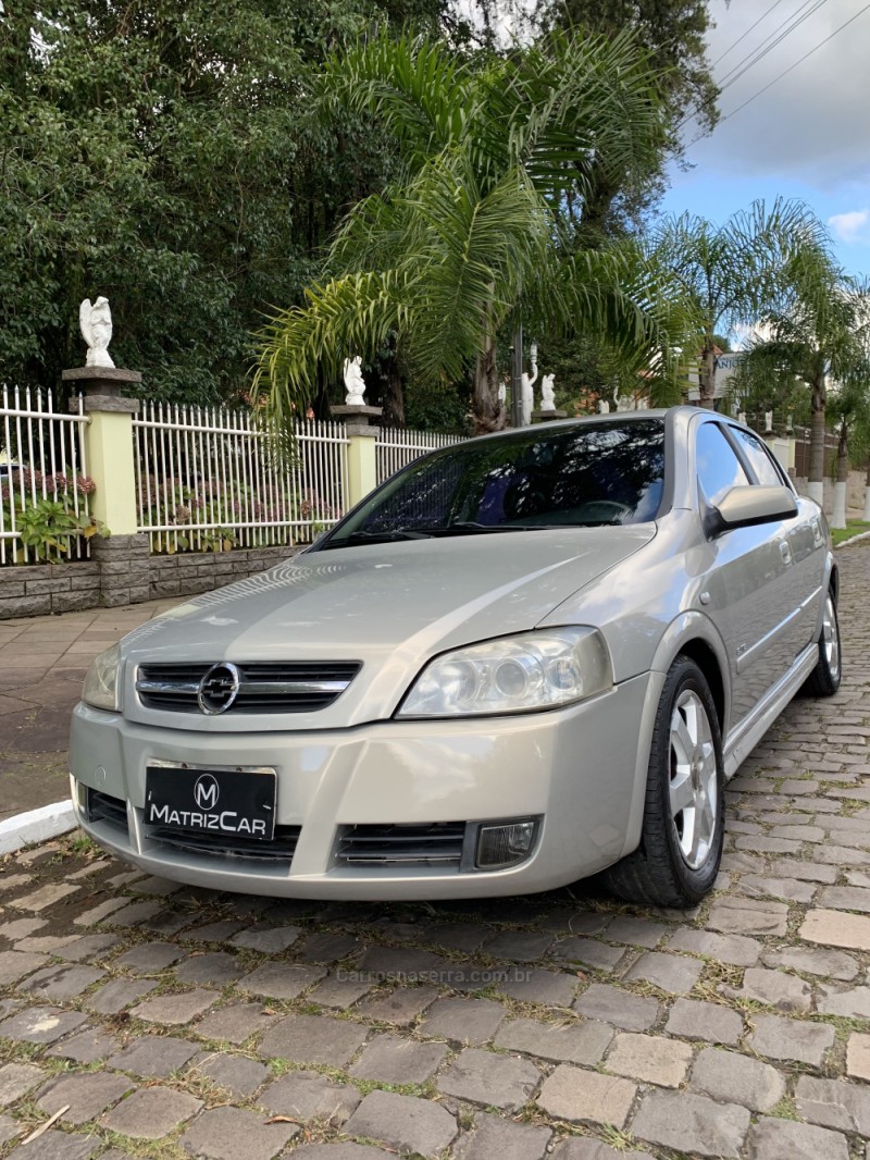 ASTRA 2.0 MPFI ELITE SEDAN 8V FLEX 4P MANUAL - 2005 - CANELA