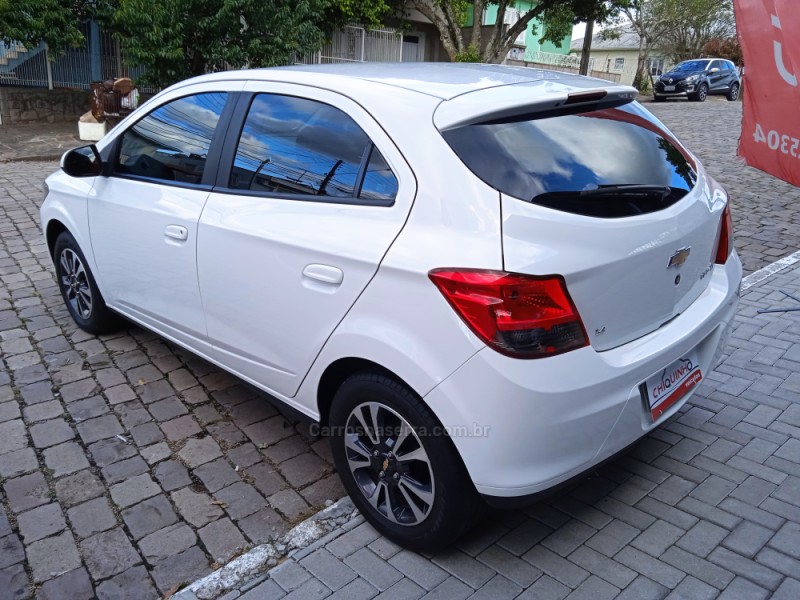 ONIX 1.4 MPFI LTZ 8V FLEX 4P MANUAL - 2015 - CAXIAS DO SUL