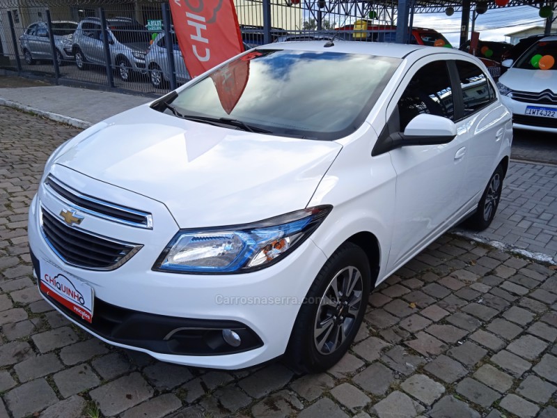 ONIX 1.4 MPFI LTZ 8V FLEX 4P MANUAL - 2015 - CAXIAS DO SUL
