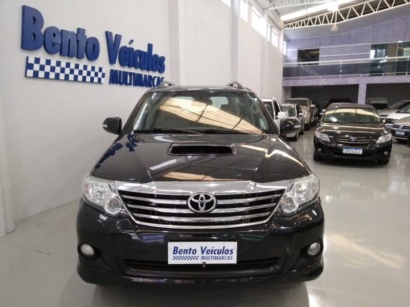 HILUX SW4 3.0 SRV 4X4 16V TURBO INTERCOOLER DIESEL 4P AUTOMÁTICO