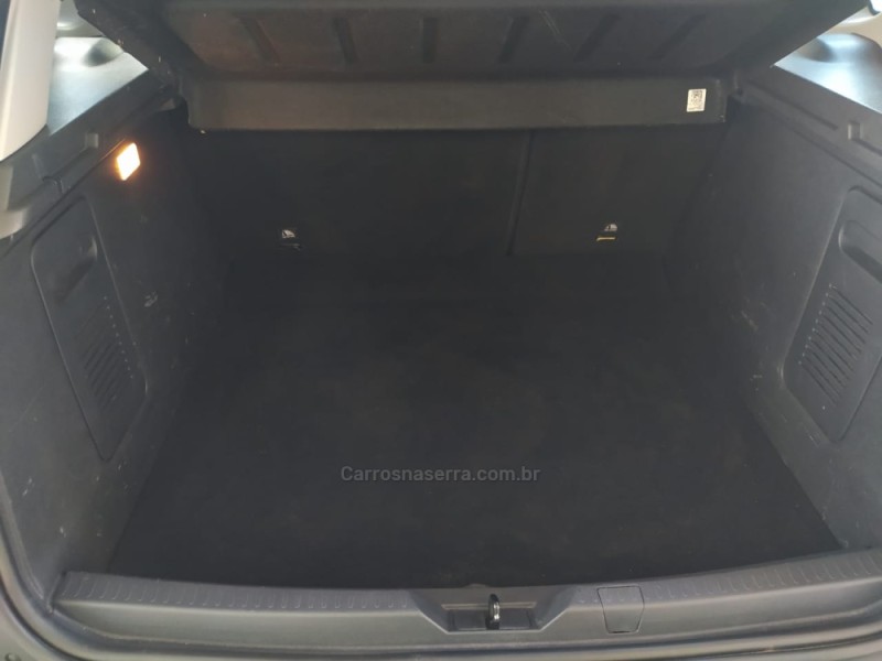 CAPTUR 1.6 16V SCE FLEX ZEN MANUAL - 2018 - BENTO GONçALVES