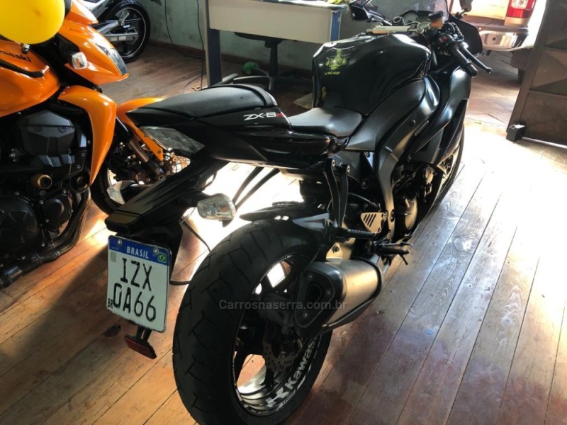 NINJA ZX-6R 600CC  - 2011 - CANELA