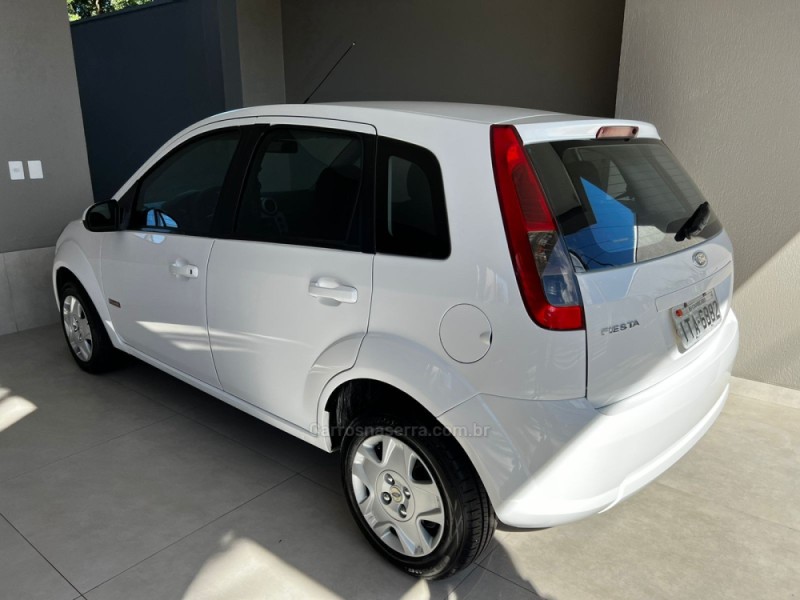 FIESTA 1.6 MPI 8V GASOLINA 4P MANUAL