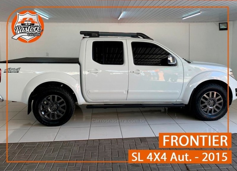 FRONTIER 2.5 SL 4X4 CD TURBO ELETRONIC DIESEL 4P AUTOMÁTICO - 2015 - VACARIA