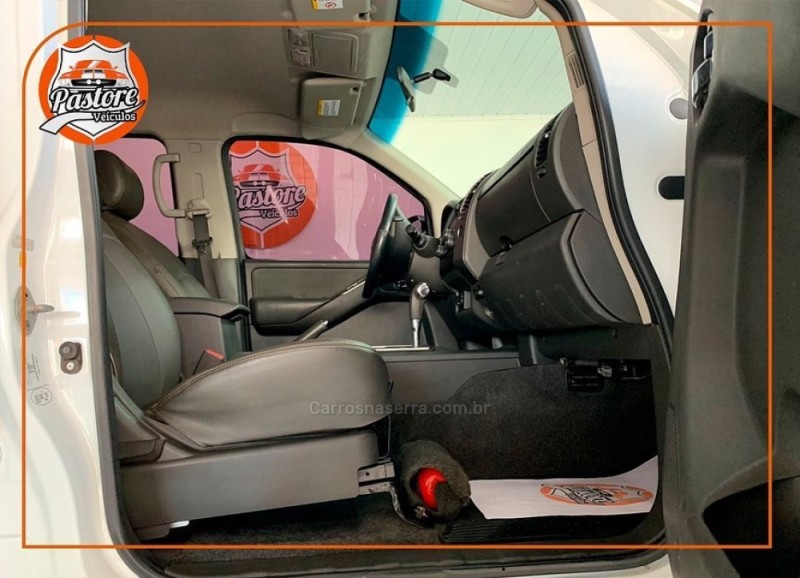 FRONTIER 2.5 SL 4X4 CD TURBO ELETRONIC DIESEL 4P AUTOMÁTICO - 2015 - VACARIA
