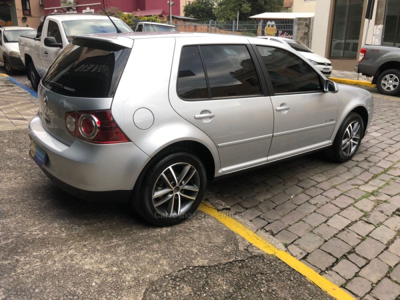 GOLF 1.6 MI SPORTLINE 8V FLEX 4P MANUAL - 2010 - GARIBALDI