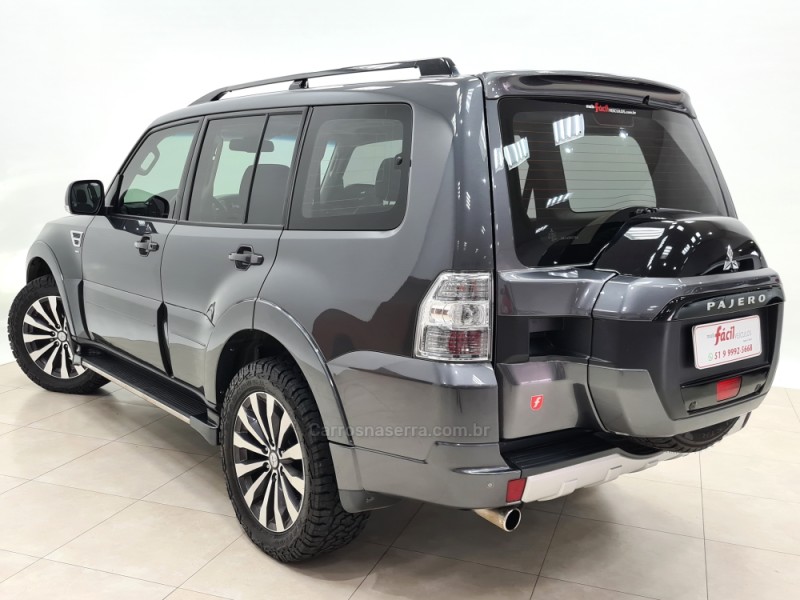 PAJERO FULL 3.2 HPE 4X4 16V DIESEL 4P AUTOMÁTICO - 2019 - SANTA CRUZ DO SUL