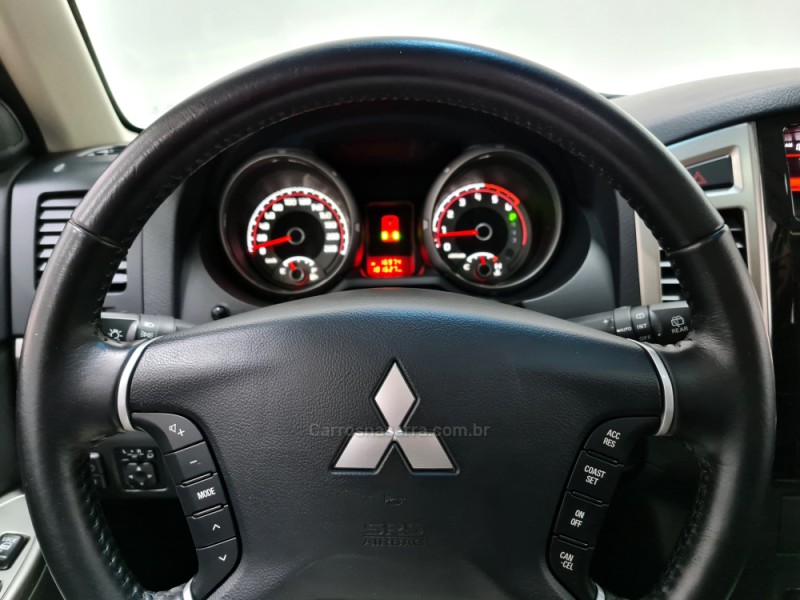 PAJERO FULL 3.2 HPE 4X4 16V DIESEL 4P AUTOMÁTICO - 2019 - SANTA CRUZ DO SUL