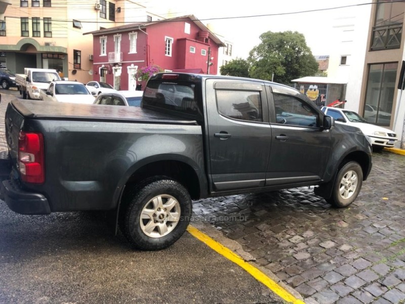 S10 2.5 LT 4X2 CD 16V FLEX 4P MANUAL - 2015 - GARIBALDI