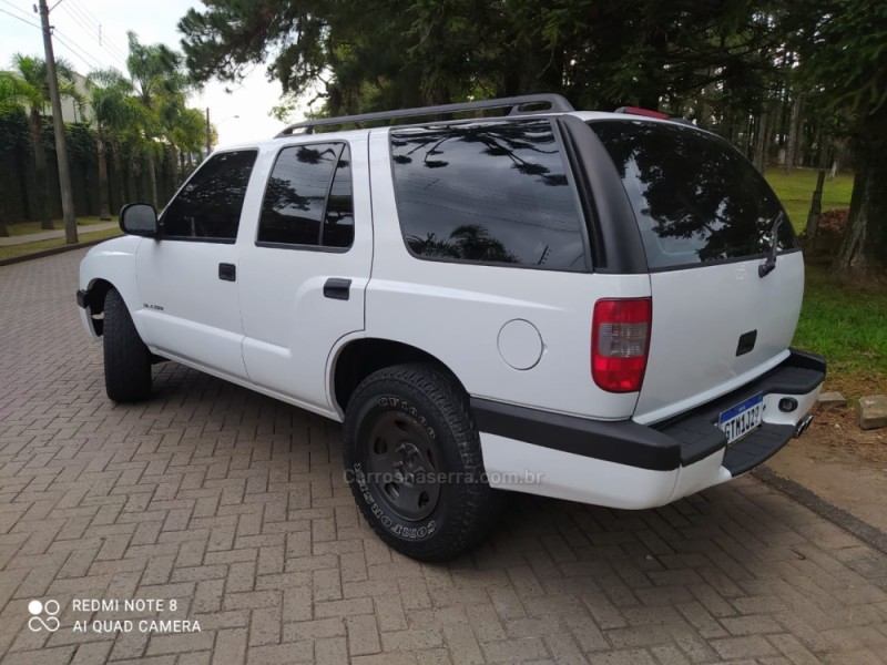BLAZER 2.4 MPFI 4X2 8V GASOLINA 4P MANUAL - 2004 - CAXIAS DO SUL